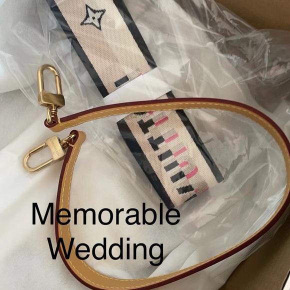 Authenticated Like New Diane Monogram Sachet, not used before price firm - Picture 8 of 10